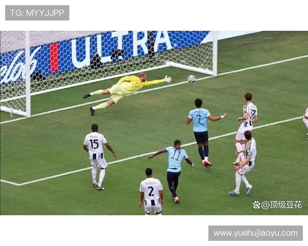 曼城世俱杯训练遭 “降级”！设施简陋难比英超奢华(1)